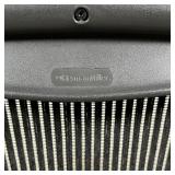 HERMAN MILLER AERON CHAIR | Herman Miller Aeron chair, one dot