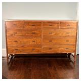 ROOM & BOARD DRESSER / SIDEBOARD | Of modern design, having two banks of two half drawers over three