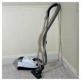 MIELE COMPACT C2 VACUUM | Quartz, with attachments