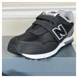 KIDS NEW BALANCE SNEAKERS | Brand new in box size 1 M / Medium, YV515RB3