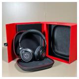 Black Beats headphones in carrying case and original box, model no. 810-00050