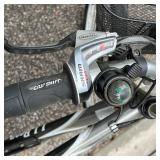 L.L. BEAN MOUNTAIN BIKE 17 IN | LL Bean Acadia Cruiser, 17 in. bike, includes basket! [note: brake i