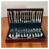 (85pc) BOXED SILVERPLATED FLATWARE SET | Box of vintage F.B. Rogers silver plate flatware, in "Chipp