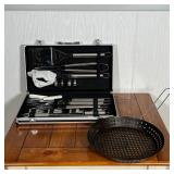 SET GRILL TOOLS | Cased stainless steel barbecue tool set; box 18-1/2 x 10-1/4 in.