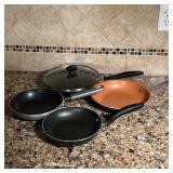 stir fry pan (dia. 13 in.); by various brands like Farberware, Circulon, Black and Decker, Il Mulino