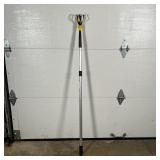 TELESCOPING LIGHT CHANGER | Convenient! 