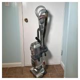 SHARK NAVIGATOR VACUUM | Lift Away Deluxe with swivel steering