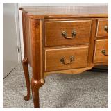 Harden Furniture, solid cherry Queen Anne style sideboard buffet server with six drawers over a scul