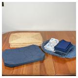 (44pc) LINEN PLACEMATS AND NAPKINS | An assortment of mostly blue linen place mats and napkins 