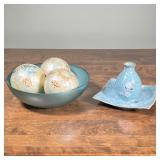 (6pc) MISC. DECORATIVE ITEMS | Including a Japanese Ichihara vase and matching plate, three beach-th