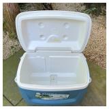 IGLOO MAXCOLD COOLER | With wheels and extending carrying handle; h. 20-1/2 x 26 x 15 in.