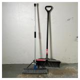 (2pc) YARD TOOLS | Including a push brush and a large shovel (l. 55 in.)