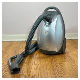KENMORE ELITE VACUUM | 800 Series bag vacuum, model no. 116.21814411; tested and works, unsure if co