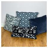 (4pc) BLUE THROW PILLOWS | Decorative throw pillows in different patterns, including a solid blue ve