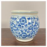 BLUE & WHITE VASE | Open jar with underglaze blue floral pattern; h. 6-1/4 x dia. 6-1/4 in