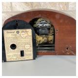 GENERAL ELECTRIC MANTEL CLOCK | Westminster chime clock - h. 8 x w. 18 x d. 4-1/4 in.