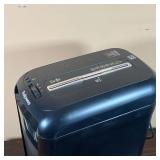 FOLLOWES PAPER SHREDDER | Model 60Cs