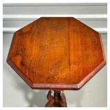 ANTIQUE PLANT STAND  | 19th century, hand carved, octagonal top with a tripod base - h. 27-1/2 x 13-