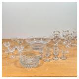GROUP MISC. GLASSWARE  | Including six water goblets with gold rims, six small cruet glasses, three 