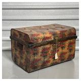 DECOUPAGE TIN TRUNK  | 19th century, with a hinged lid and side carrying handles - h. 17 x w. 26-1/2