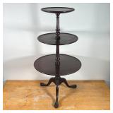 BALTIMORE DUMBWAITER  | Vintage American dumbwaiter / three-tiered stand, of nicely figured dark woo
