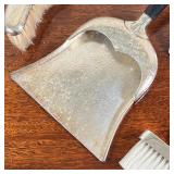 (4pc) TWO SETS TABLE DUSTERS  | One with a curved brush - l. 11.5 in. (largest brush)