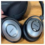  Bose QuiteComfort 15 headphones in a conforming black carrying case
