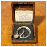 A STOPPANI & CO VINTAGE COMPASS  | In a fitted wood box - l. 4 x w. 4 x h. 2 in.