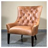 POTTERY BARN LEATHER ARMCHAIR  | Distressed brown leather with a tufted back - l. 29 x w. 31.5 x h. 