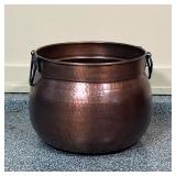 HAMMERED COPPER POT  | Of large size, round decorative pot or planter with side handles - h. 14 x di