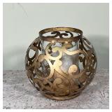 SCROLLWORK CANDLE HOLDER  | Round open work gold-toned candle holder with a rippled glass shade - h.