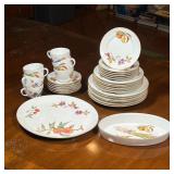 (32pc) ROYAL WORCESTER CHINA SET  |  Including 6 teacups, 6 saucers, 6 dessert plates, 6 bread plate
