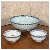 (3pc) CHINESE BOWLS  |  Blue and white decorated bowls with pass-through decorations around the body