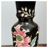 CHINESE CANDLESTICKS  |  Famille noire porcelain candlesticks with red seal marks on bottom - l. 4 x