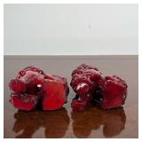 PAIR FOO DOG FIGURES  |  Foo dogs or foo lions, dark red, possibly resin or lacquered wood - l. 4 x 