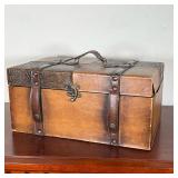 LEATHERETTE BOX  | Hinged lid storage or sewing box