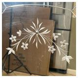 VENETIAN STYLE MIRROR  |  Faceted mirror with floral design in a gray painted frame - w. 23 3/4 x h.