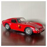 MODEL FERRARI GTO 1962  | By Burago, made in Italy, diecast Ferrari 250 model