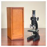 VINTAGE MICROSCOPE  | Unmarked vintage microscope made in Japan - l. 8.5 x w. 3.5 x h. 5 in.