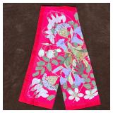 HERMES LONG SCARF  | Silk scarf, with pattern of flowers on a pink ground - l. 70 x w. 11.5 in.