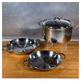 (3pc) STAINLESS COOKWARE  | Stainless steel, unmarked but likely all Cuisinart, including a pot with