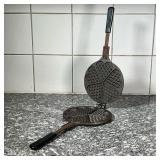 JOTUL WAFFLE IRON  | Handheld waffle iron, Jotul Nr. 6, product of Norway - l. 17.25 in.