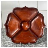 VEGGIE SERVING DISH  | Wooden dish with 4 sections, as well as a condiment area in the center - l. 1