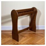 OAK BLANKET RACK  | Shaped wood blanket stand - l. 33.5 x w. 11 x h. 33.75 in.