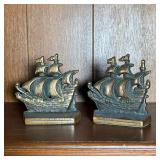 (2pc) SHIP BOOKENDS | Pair of vintage metal ship book ends - l. 5 x w. 4 in.  