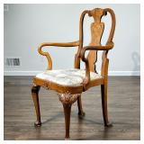 two armchairs and two side chairs; haivng scroll carved crest rail over vasiform splat, with shell