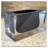  l. 9.25 x w. 4.75 x h. 5.75 in.