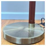 BRASS & WOOD FLOOR LAMP | Floor lamp with channeled wood and brass stand - l. 19 x h. 62.75 x dia. 1