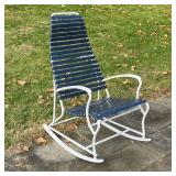 STRAPPED PATIO ROCKER | Outdoor rocking chair with white frame and navy straps - l. 23 x w. 34 x h. 