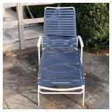  navy straps - l. 63 x w. 26 x h. 38 in.